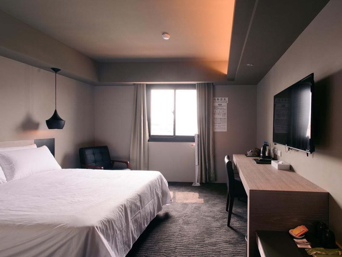 Kiwi Express Hotel - Jiuru Rd Kaohsiung Zewnętrze zdjęcie