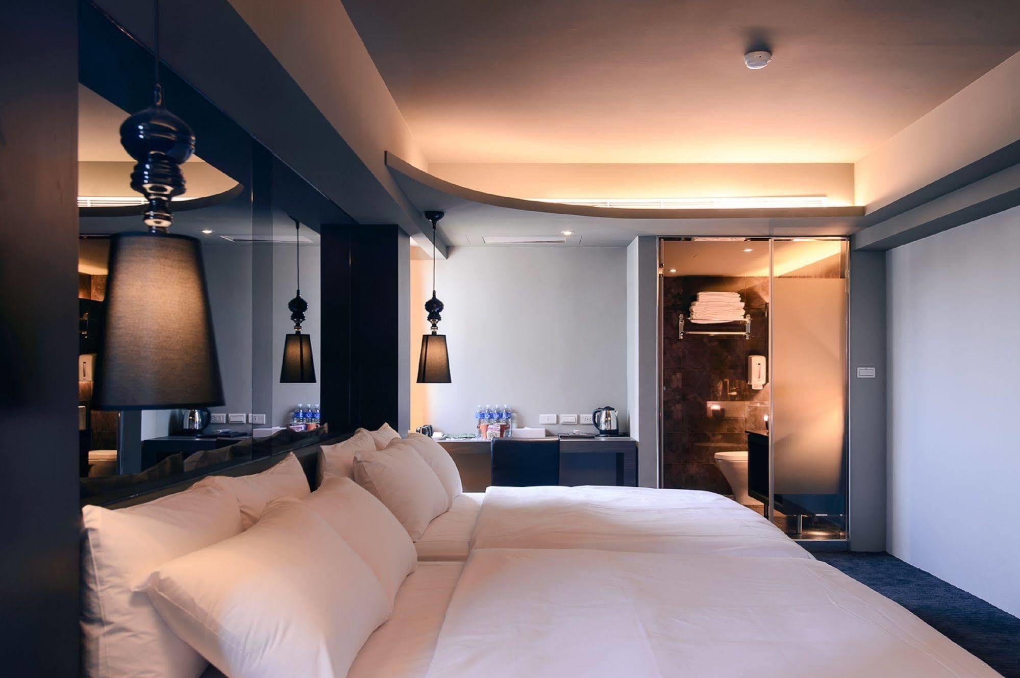 Kiwi Express Hotel - Jiuru Rd Kaohsiung Zewnętrze zdjęcie